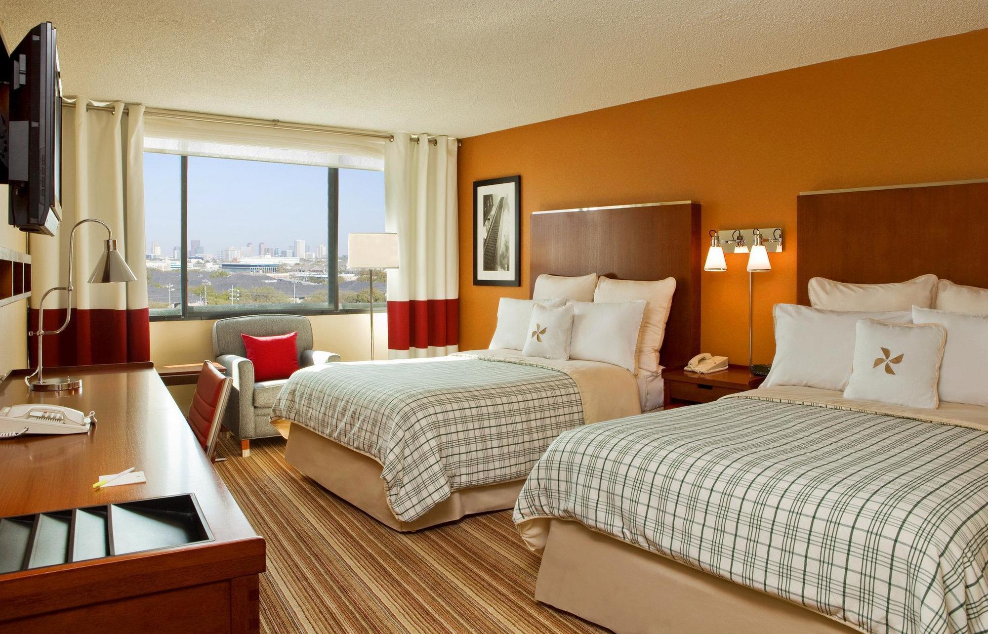 Four Points By Sheraton Greenway Plaza 3*