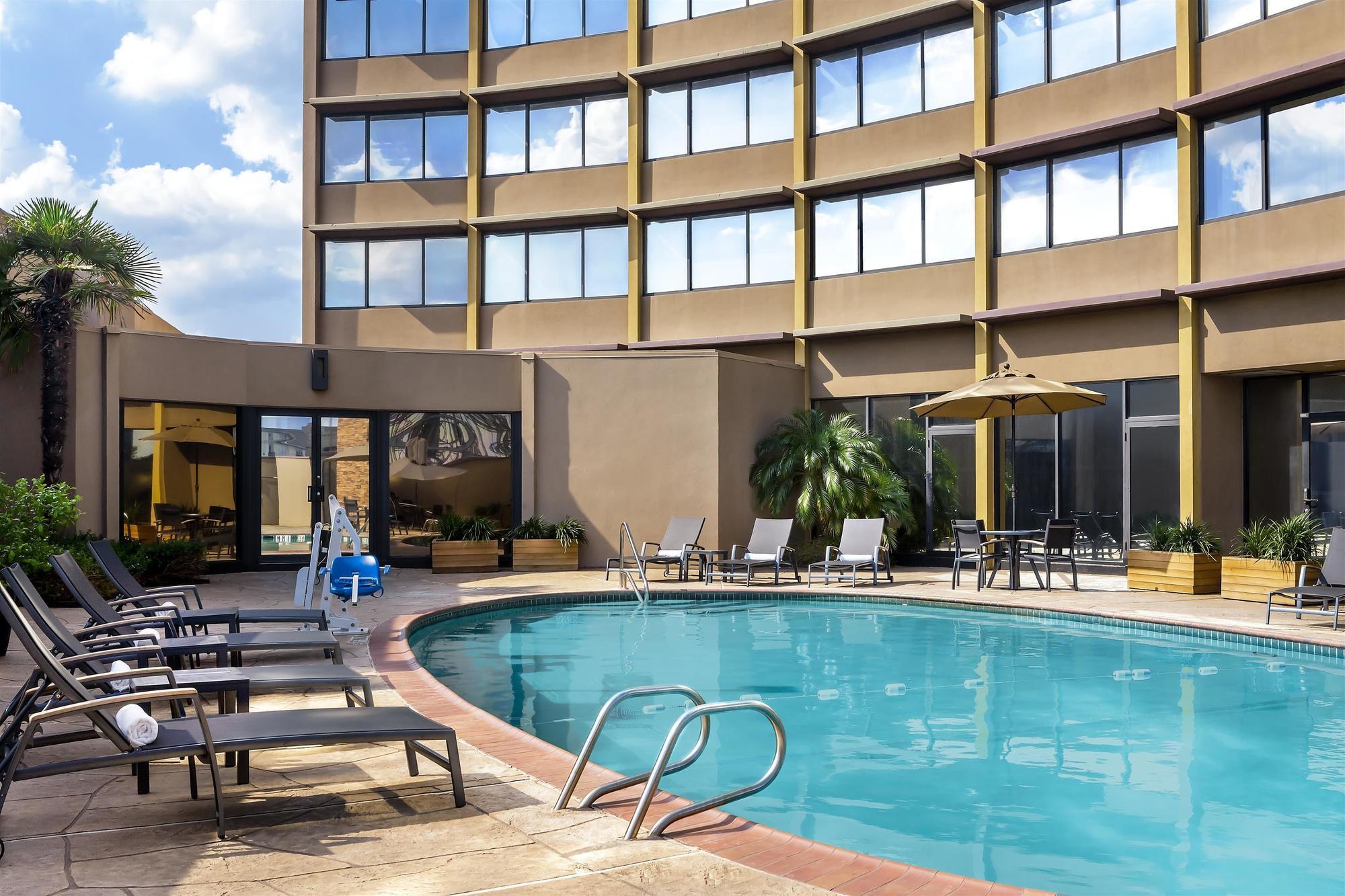 Four Points By Sheraton Greenway Plaza Hotel